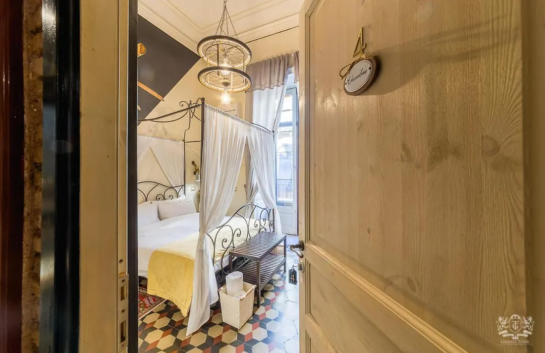 Grand Tour Design Guest House Catania Self Check-In-1